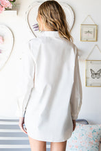 Load image into Gallery viewer, Spliced Lace High-Low Shirt