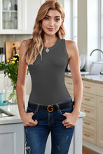 Load image into Gallery viewer, Solid Round Neck Tank
