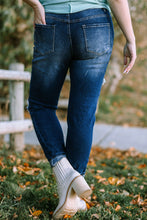 Load image into Gallery viewer, Plus Size Button Fly Distressed Jeans
