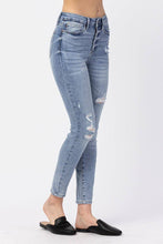 Load image into Gallery viewer, Judy Blue High Waist Minimal Destroy Skinny Jeans
