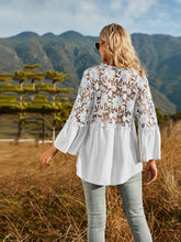 Load image into Gallery viewer, Spliced Lace Buttoned Blouse
