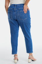 Load image into Gallery viewer, BAYEAS Full Size Distressed High Waist Mom Jeans
