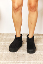 Load image into Gallery viewer, Legend Women&#39;s Fleece Lined Chunky Platform Mini Boots
