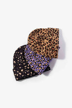 Load image into Gallery viewer, Leopard Pattern Cuffed Beanie
