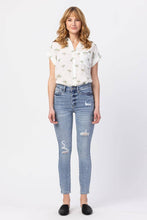 Load image into Gallery viewer, Judy Blue High Waist Minimal Destroy Skinny Jeans
