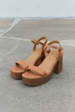 Load image into Gallery viewer, Feel It Platform Heel Sandals
