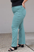 Load image into Gallery viewer, Judy Blue Full Size Straight Leg Pocket Jeans
