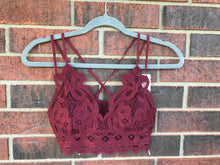 Load image into Gallery viewer, Crochet Lace bralette
