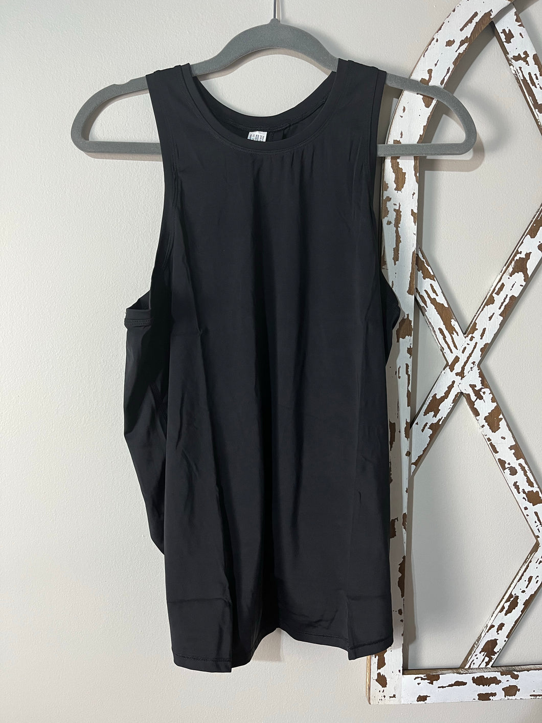 Want it Again~knotted tank