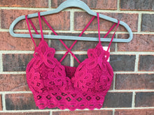 Load image into Gallery viewer, Crochet Lace bralette
